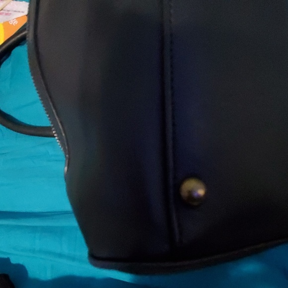 Nice mcm bag and wallet..COME ON LADIES - Picture 5 of 8